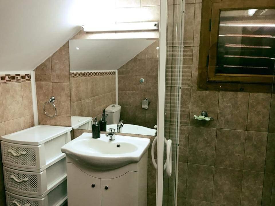 Casa De Vacanta Caciulata Zewnętrze zdjęcie